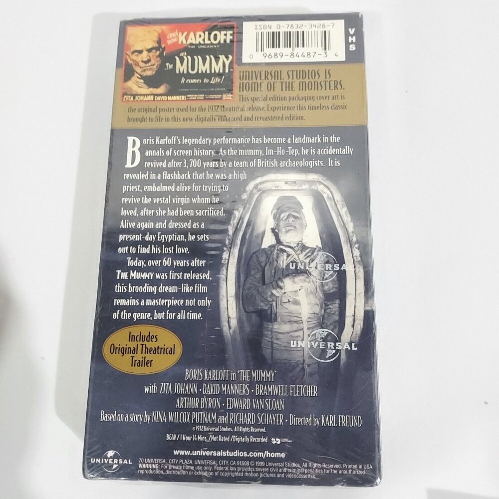 VHS The Mummy 1932 Version Universal Glow In The Dark 8" Figure Both Sealed - Picture 10 of 15
